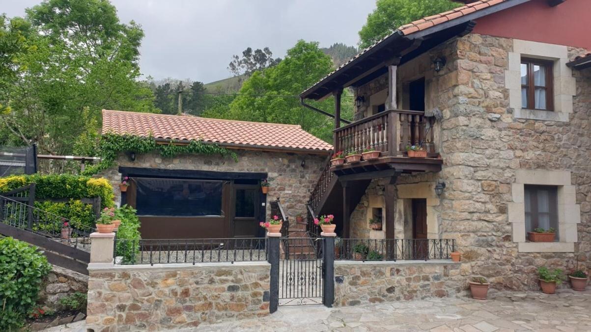 Casa Rural Caborzal Renedo De Cabuerniga Екстер'єр фото