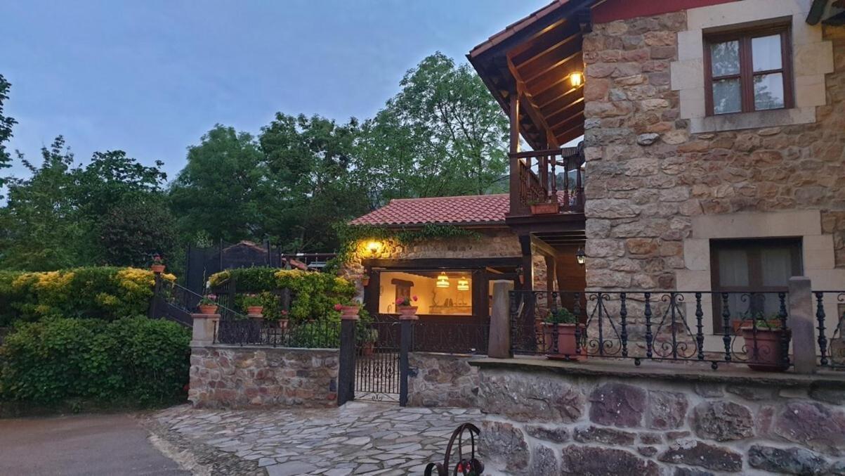 Casa Rural Caborzal Renedo De Cabuerniga Екстер'єр фото