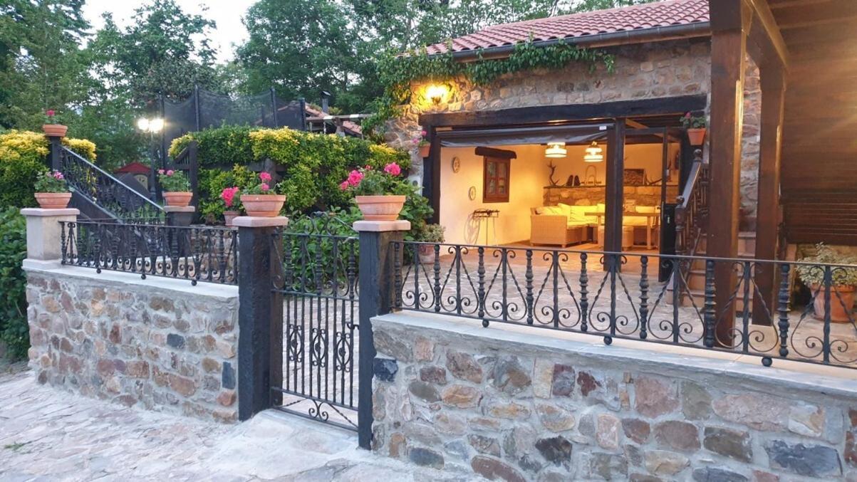 Casa Rural Caborzal Renedo De Cabuerniga Екстер'єр фото